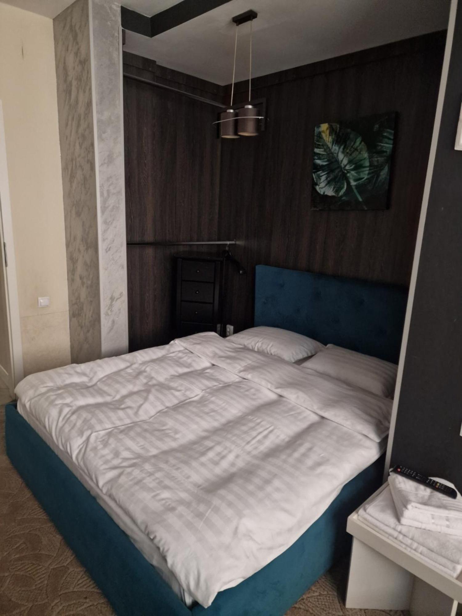 Hotel Jolie Apartments Галац Номер фото