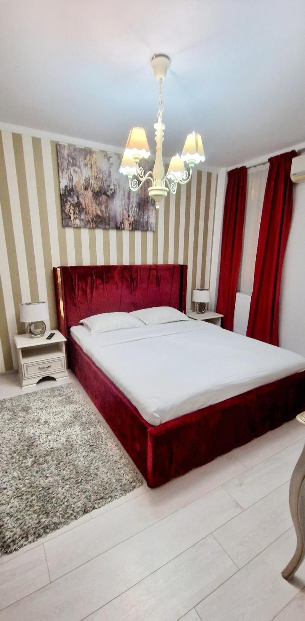Hotel Jolie Apartments Галац Екстер'єр фото