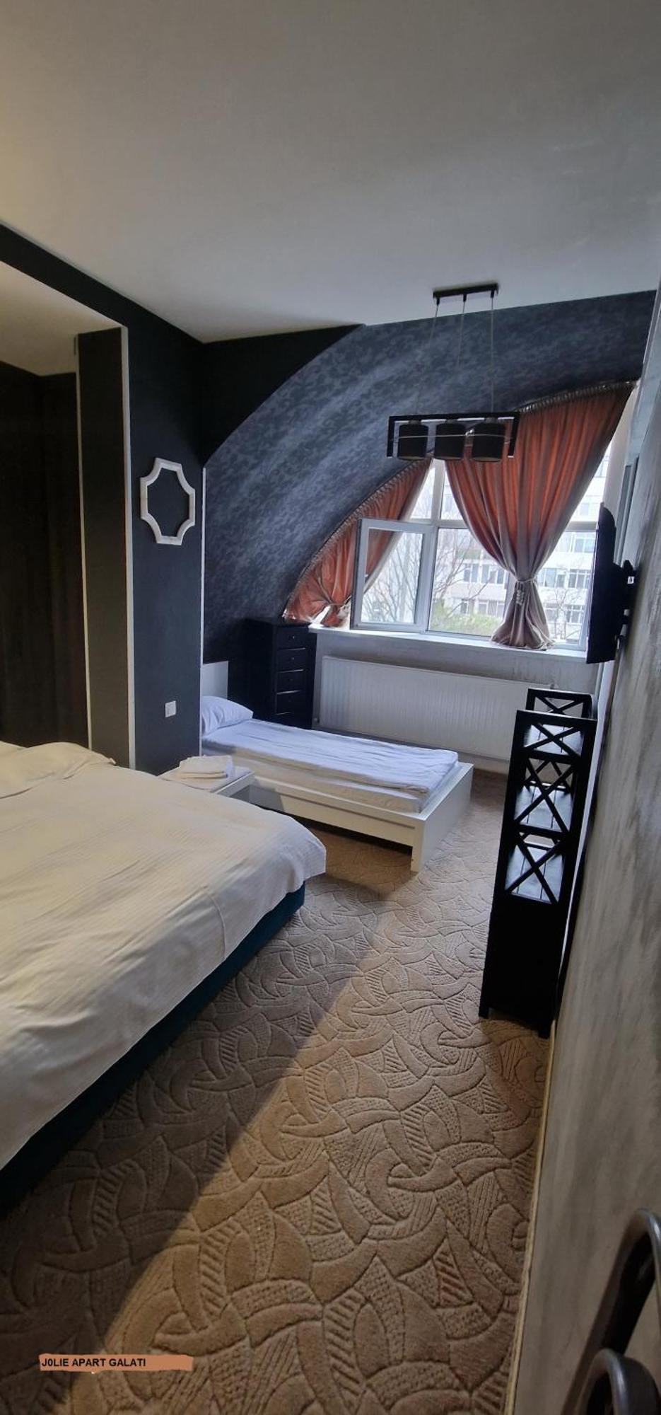 Hotel Jolie Apartments Галац Екстер'єр фото