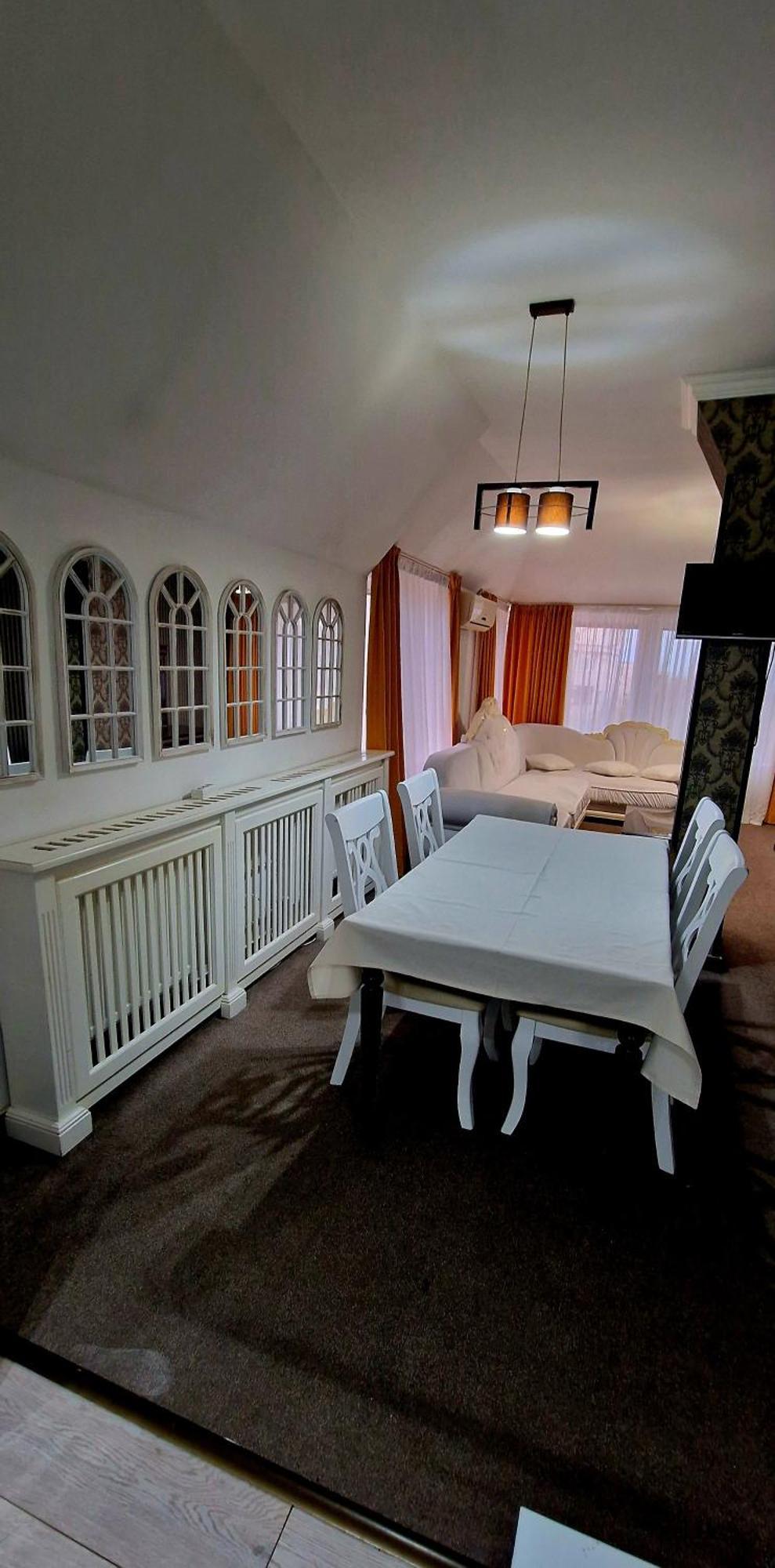 Hotel Jolie Apartments Галац Екстер'єр фото