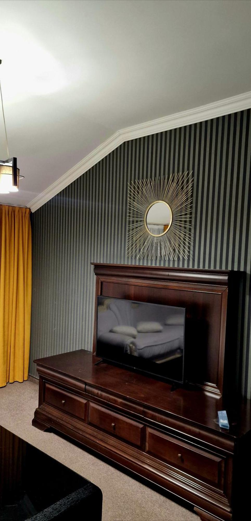 Hotel Jolie Apartments Галац Екстер'єр фото