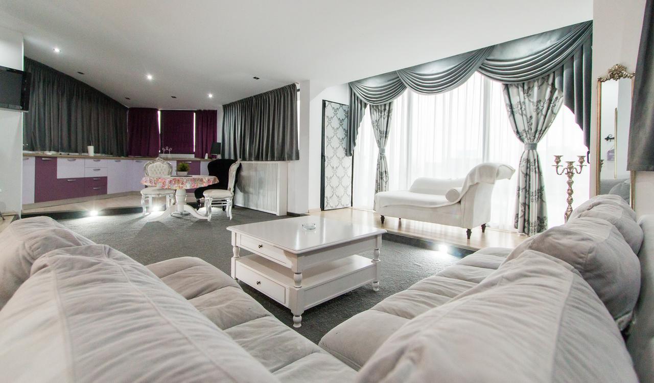 Hotel Jolie Apartments Галац Екстер'єр фото