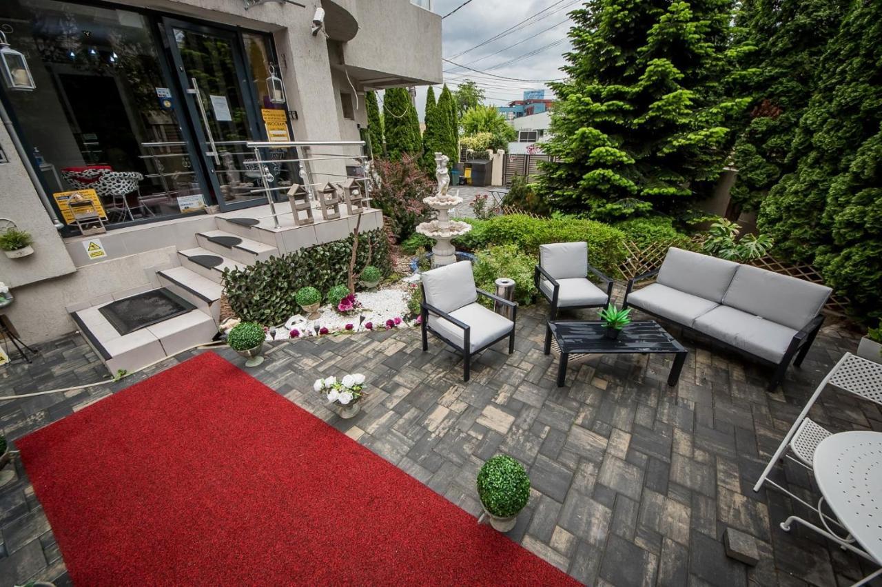 Hotel Jolie Apartments Галац Екстер'єр фото