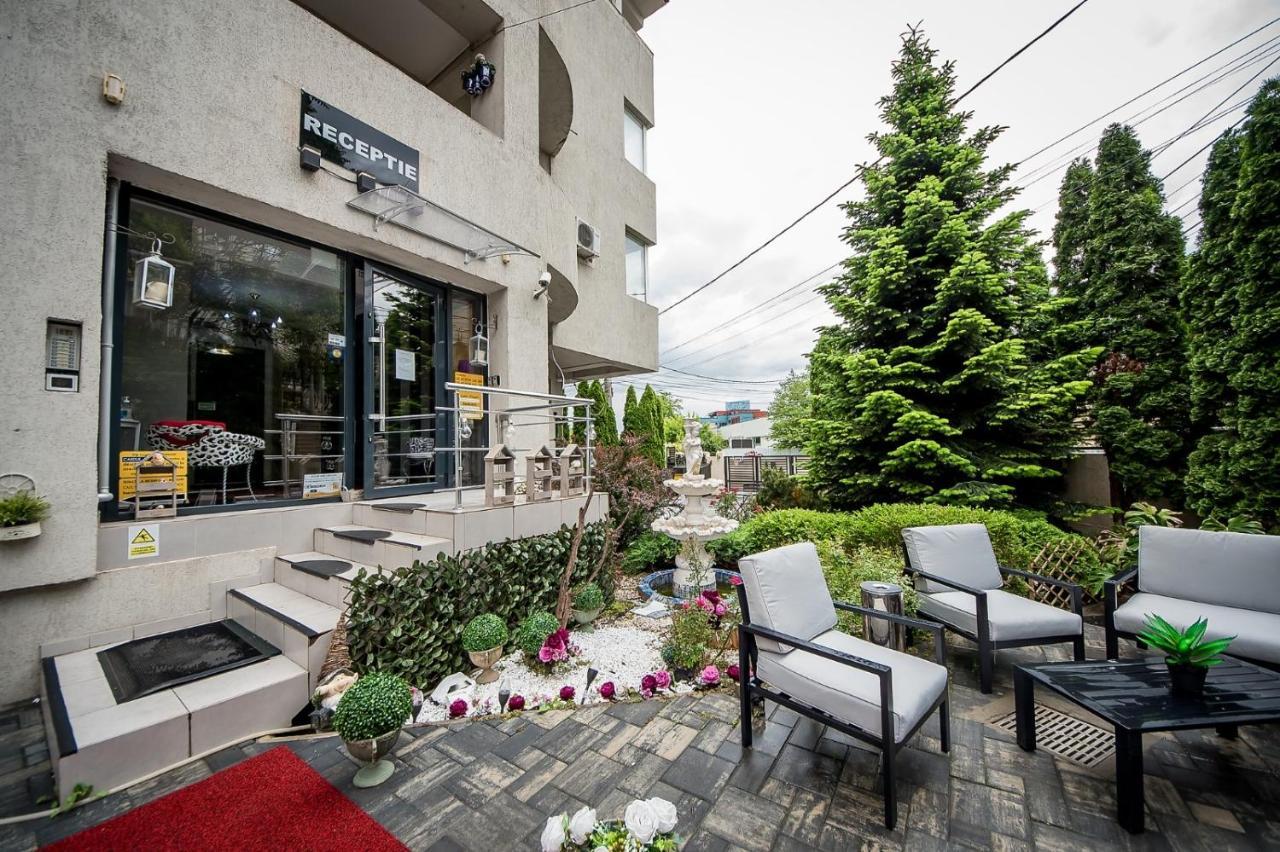 Hotel Jolie Apartments Галац Екстер'єр фото